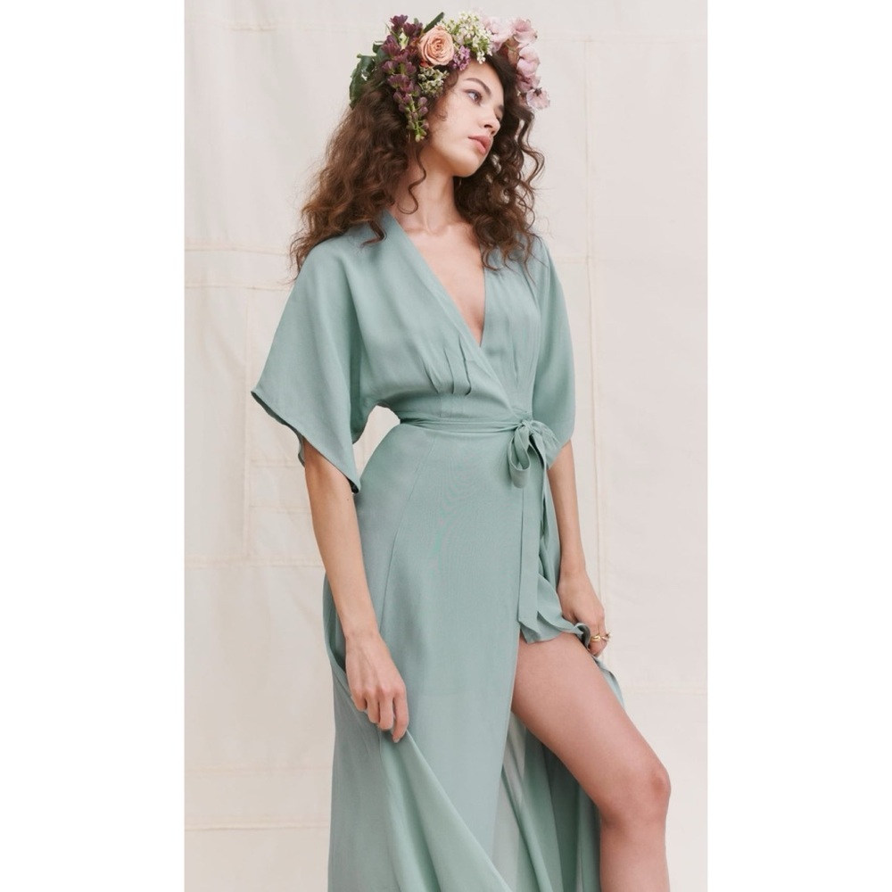 Reformation Winslow Dress in Celadon - Picture 4 of 12